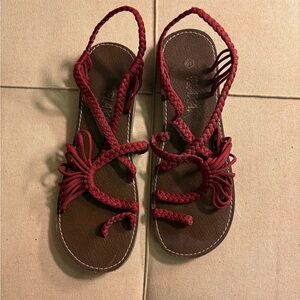 Plaka Burgundy Strap Sandals